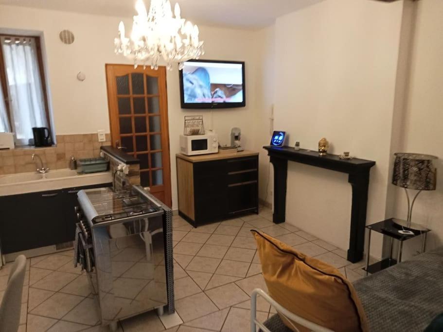 Perle Rare F1 De 43 M Quartier Historique. Διαμέρισμα Μουλέν Εξωτερικό φωτογραφία