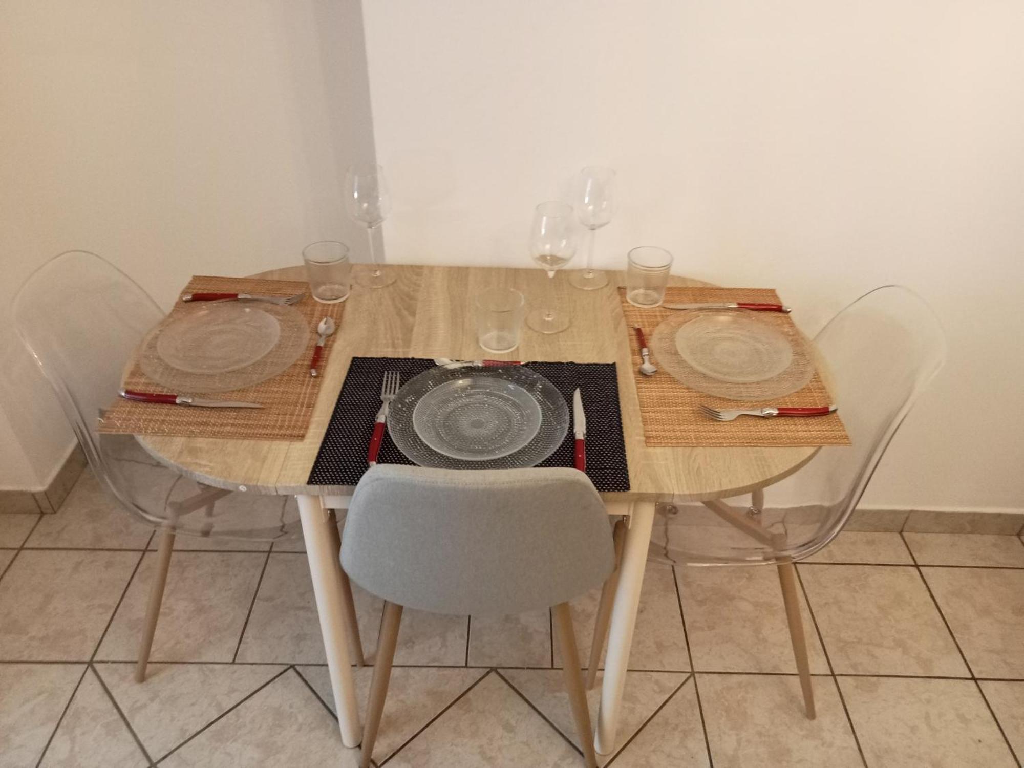 Perle Rare F1 De 43 M Quartier Historique. Διαμέρισμα Μουλέν Εξωτερικό φωτογραφία